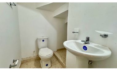 Casa de dos pisos en venta Barrio Las Américas Palmira Valle Colombia