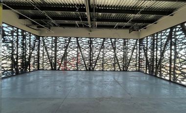 Oficina corporativa con celdas solares. Tomas Fdz Juárez Chih