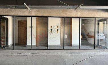 Oficina corporativa con celdas solares. Tomas Fdz Juárez Chih