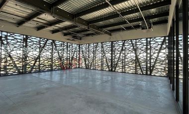 Oficina corporativa con celdas solares. Tomas Fdz Juárez Chih