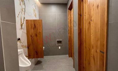 Oficina corporativa con celdas solares. Tomas Fdz Juárez Chih