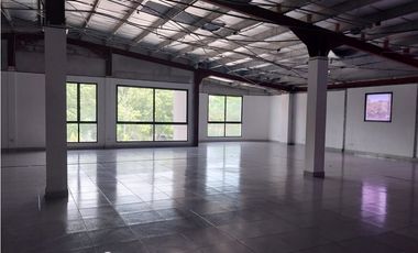 ALQUILER EDIFICIO COMERCIAL ALBROOK KAF