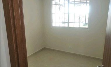 SE ALQUILA CASA EN PENONOME PALO ALTO