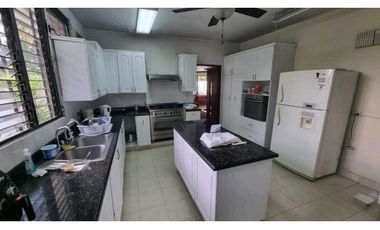 CASA COMERCIAL O RESIDENCIAL EN OBARRIO