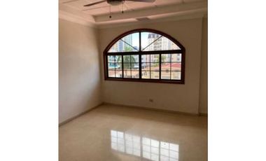 VENTA DE EDIFICIO EN SAN FRANCISCO 2 APARTAMENTOS Y 3 OFICINAS JP