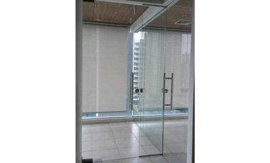OFICINA EN OBARRIO PH SORTIS BUSINESS TOWER 105M2 2E