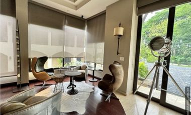 Alquiler de casa amoblada en Clayton