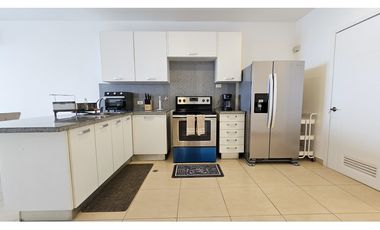 SE ALQUILA APARTAMENTO EN AV. BALBOA