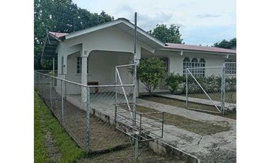 SE ALQUILA CASA EN SANTIAGO BDA. MIRAMAR