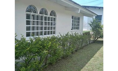 SE ALQUILA CASA EN SANTIAGO BDA. MIRAMAR