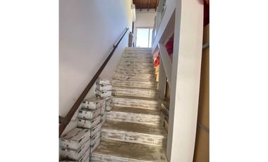 LOCAL EN ALQUILER ANUAL EN COSTA ESMERALDA