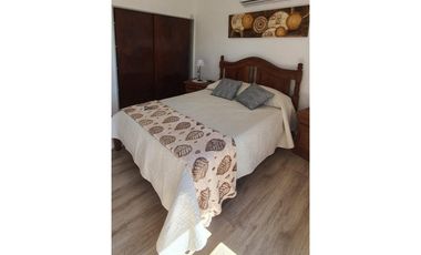 ALQUILER TEMPORARIO CASA 2 DORMITORIOS CON PILETA VILLA CARLOS PAZ 