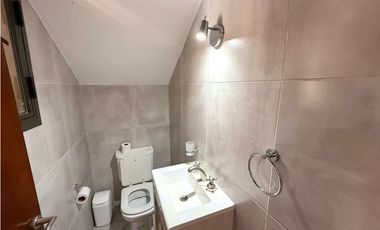 ALQUILER TEMPORARIO CASA 2 DORMITORIOS CON PILETA CENTRO CARLOS PAZ 