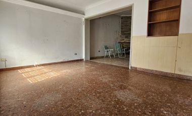 Casa en venta en Lanus Oeste