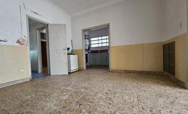 Casa en venta en Lanus Oeste