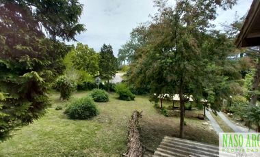 Chalet con dependencia en venta en Sierra de los Padres - 2 lotes