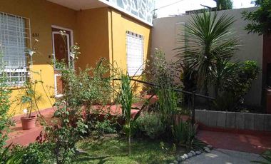 Casa para 2 Familias en venta en Villa Dominico