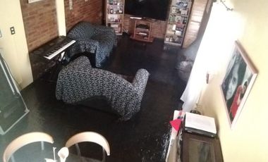 Casa para 2 Familias en venta en Villa Dominico
