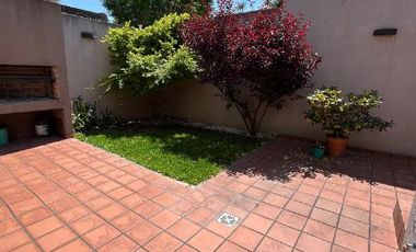 Casa en venta en Remedios de Escalada Oeste