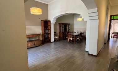 Casa en venta en Remedios de Escalada Oeste