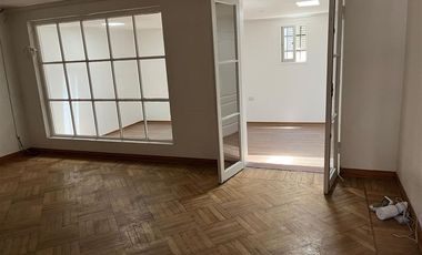 Local Comercial en Arriendo en Av Macul / Escuela Agricola