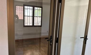 Local Comercial en Arriendo en Av Macul / Escuela Agricola