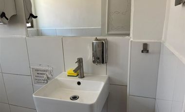 Local Comercial en Arriendo en Av Macul / Escuela Agricola