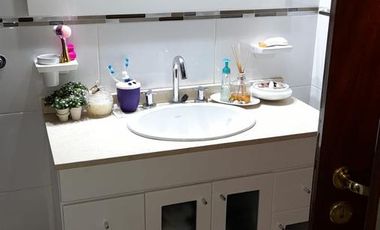 Casa en venta - 4 dormitorios 3 baños - Cochera - 300mts2 - Ramos Mejía