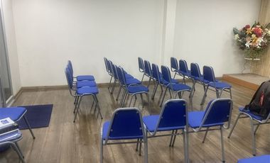 Local Comercial en Arriendo en Av. Alonso de Cordova 5.700