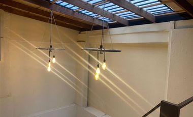 Oficina en Arriendo en Villagra sector parque Bustamante casa uso profesionales habilitada como oficina