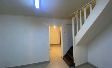 Oficina en Arriendo en Villagra sector parque Bustamante casa uso profesionales habilitada como oficina