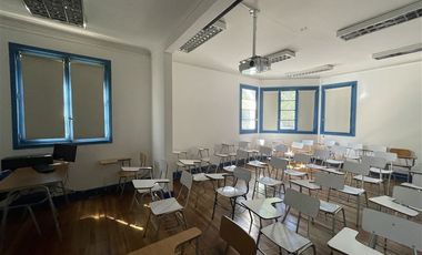 Oficina en Arriendo en Sector Parque Bustamante entre las calles Villagra y Viña del Mar