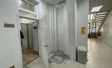 Oficina en Arriendo en Sector Parque Bustamante entre las calles Villagra y Viña del Mar