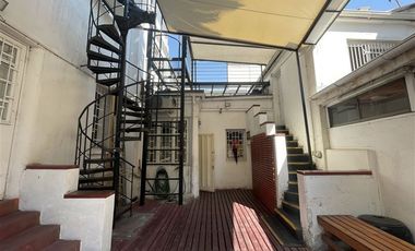 Local Comercial en Arriendo en Sector Parque Bustamante entre las calles Villagra y Viña del Mar