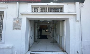 Local Comercial en Arriendo en Sector Parque Bustamante entre las calles Villagra y Viña del Mar