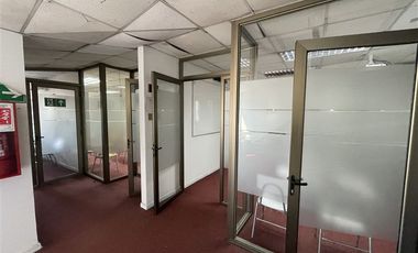 Local Comercial en Arriendo en Sector Parque Bustamante entre las calles Villagra y Viña del Mar