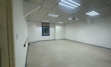 Local Comercial en Arriendo en Sector Parque Bustamante entre las calles Villagra y Viña del Mar