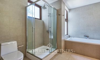 Se vende hermoso departamento inserto en sector privilegiado de La Reina!!!