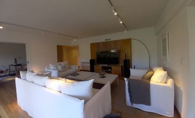 Neuquen Alquiler Temporario Semipiso Remodelado. Amoblado. Equipado. Nivel gerencial