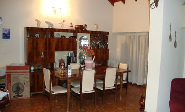 Chalet  en  Venta 4 amb. c/ fondo - Ramos Mejia Sur