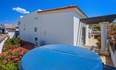Rancho Descanso Casa de 4 Dormitorios por menos de $450 mil Dolares