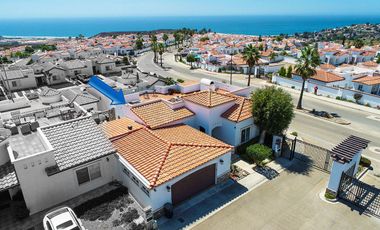Rancho Descanso Casa de 4 Dormitorios por menos de $450 mil Dolares