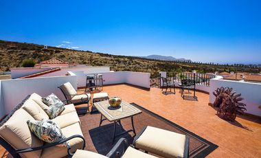 Rancho Descanso Casa de 4 Dormitorios por menos de $450 mil Dolares