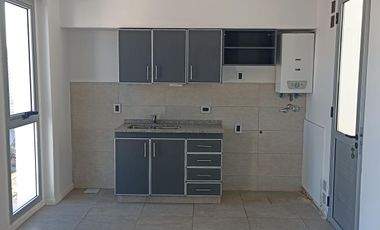 Semipiso  de 2 dormitorios c/ cochera en pleno centro