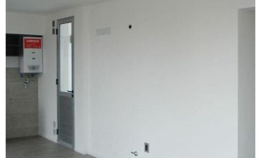 Semipiso  de 2 dormitorios c/ cochera en pleno centro