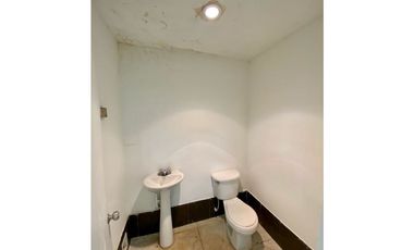 ARRIENDO CASA PARA OFICINA O CONSULTORIO CENTRO DE SANTA MARTA