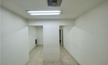 ARRIENDO CASA PARA OFICINA O CONSULTORIO CENTRO DE SANTA MARTA