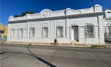 ARRIENDO CASA PARA OFICINA O CONSULTORIO CENTRO DE SANTA MARTA