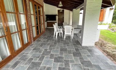 Cod 815 Alquiler 2025 (5 hab / 4 baños)