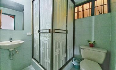 Maat vende Casa en el Condominio  Villeta 2.072m2 $ 1.000Millones